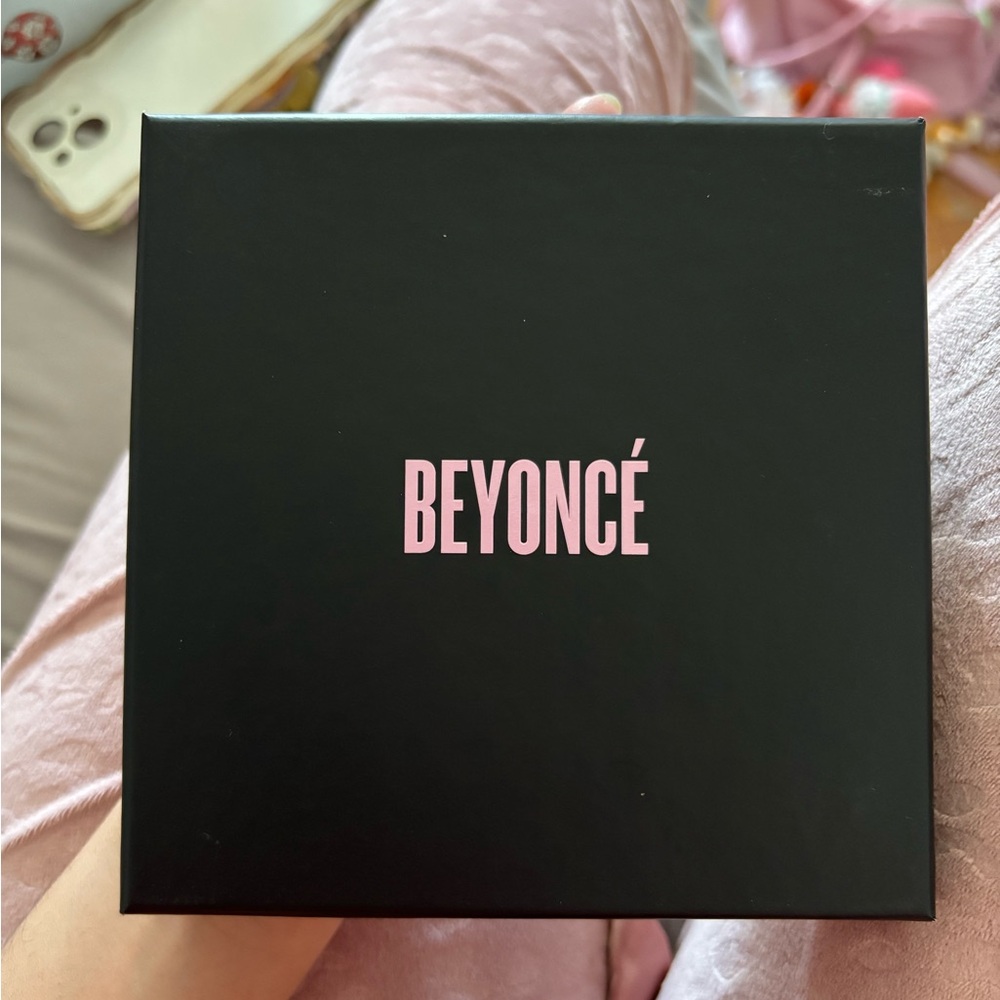 Beyoncé Self-Titled Exclusive Album Release and 2015 Official Calendar